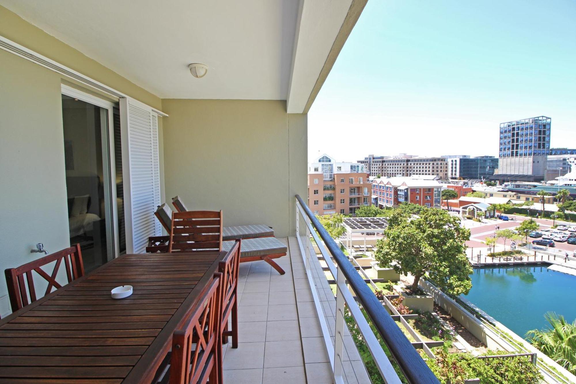 Waterfront Village Cape Town Room photo